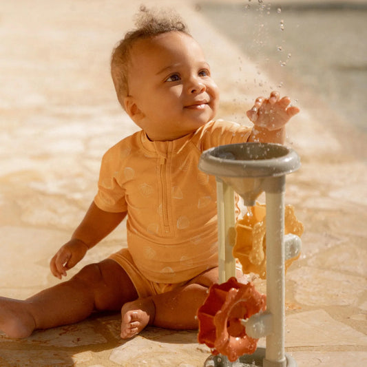 T-shirt Praia Manga Curta - Seashells Sunny Yellow | Little Dutch