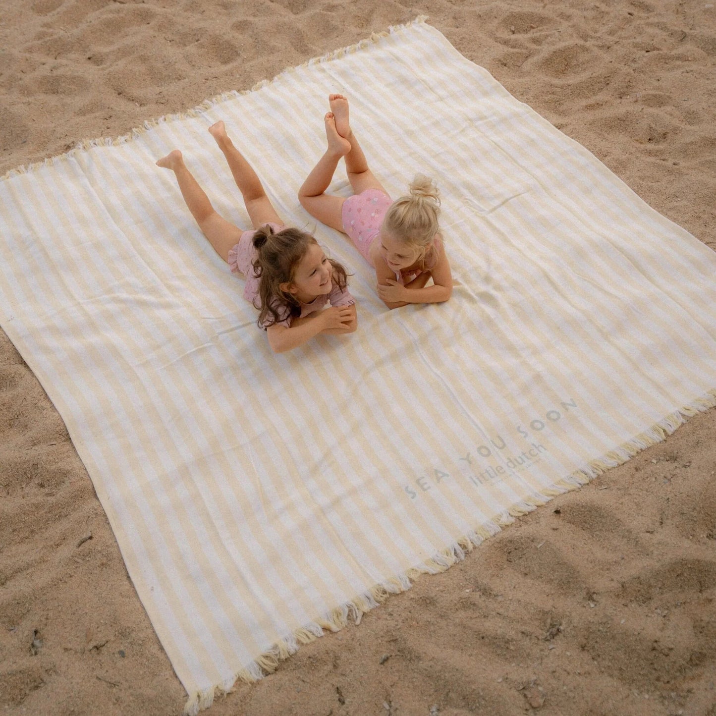 Toalha de Praia - Beach Sunny Yellow | Little Dutch