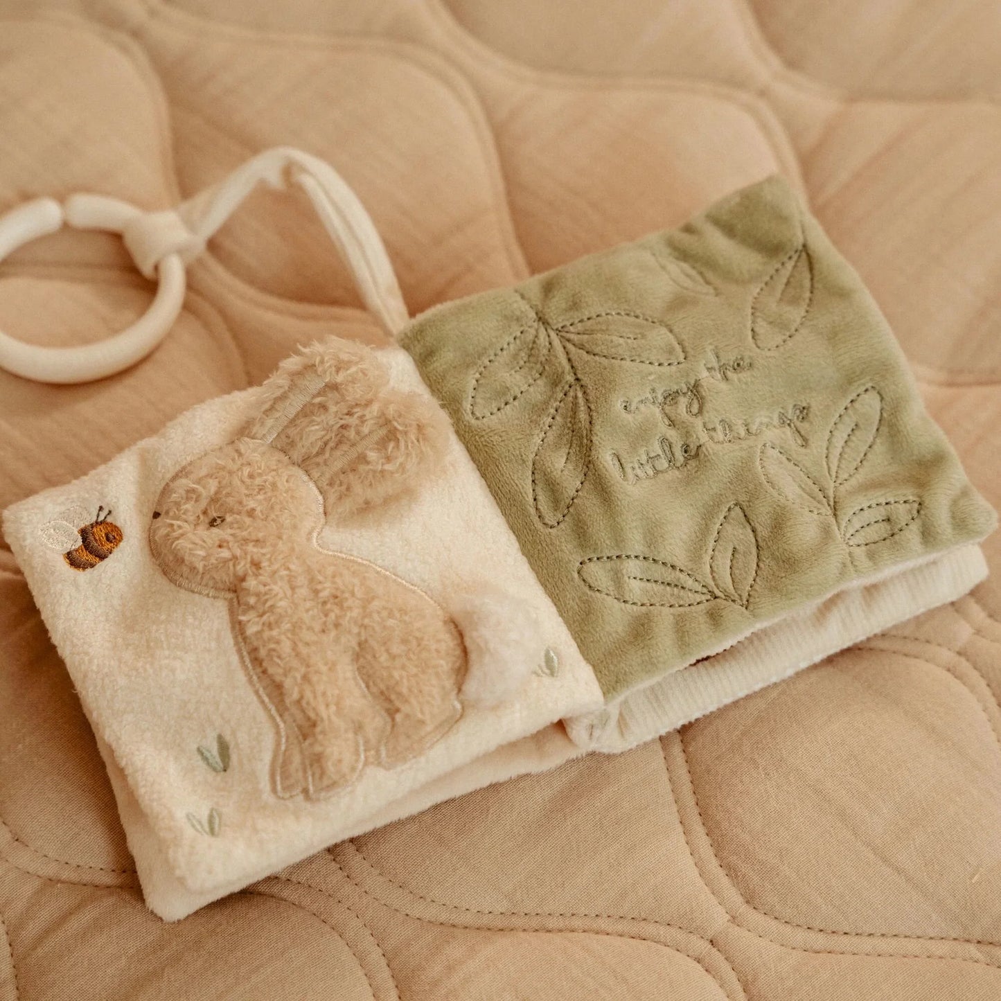 Livro de Atividades Pequeno Newborn Naturals - Little Farm