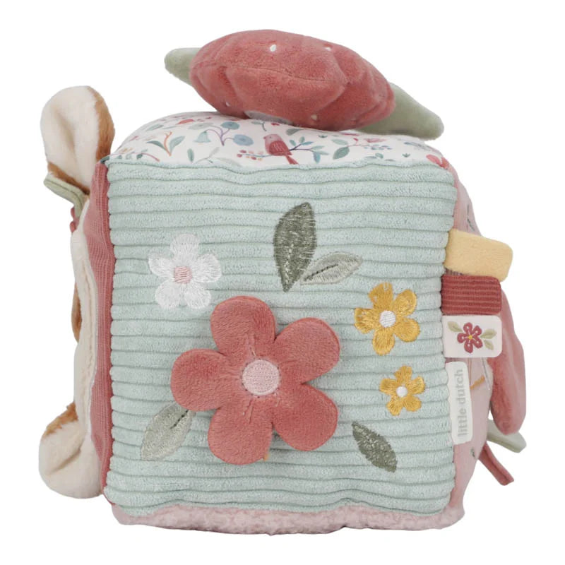Cubo de actividades fofinho - Fairy Garden