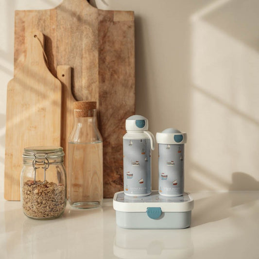 Lancheira - Sailors Bay.