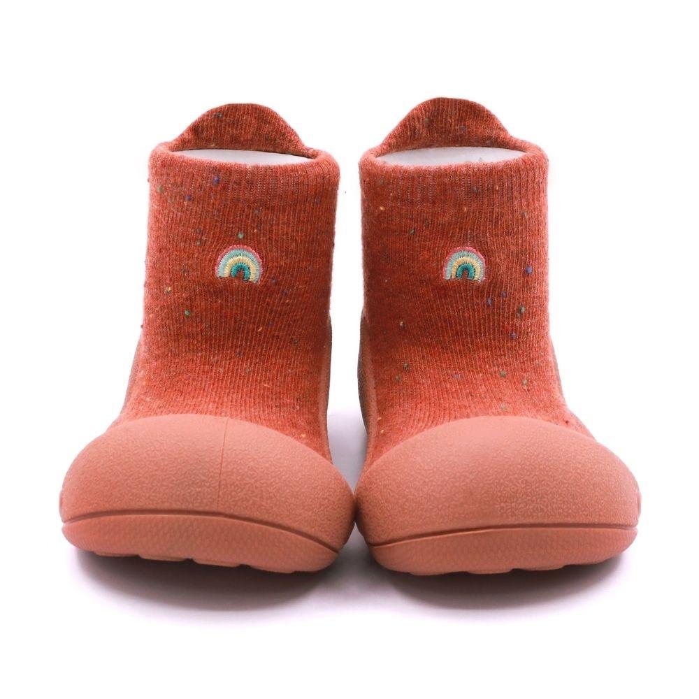 Attipas Basic Brown.