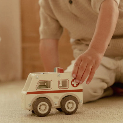 Ambulância em Madeira - Little Dutch