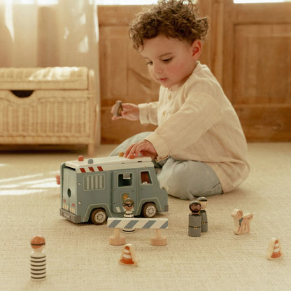 Carrinha da Polícia em Madeira - Little Dutch