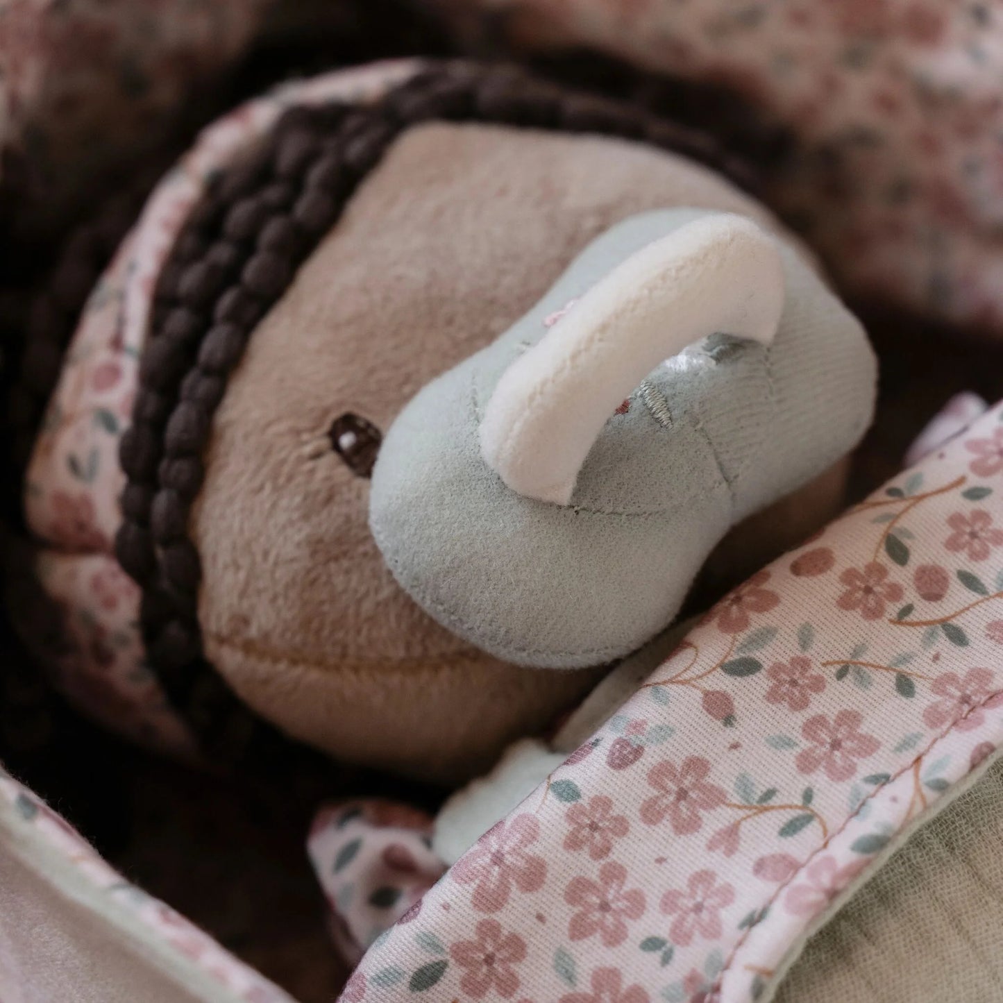 Boneca Evi com Alcofa | Little Dutch