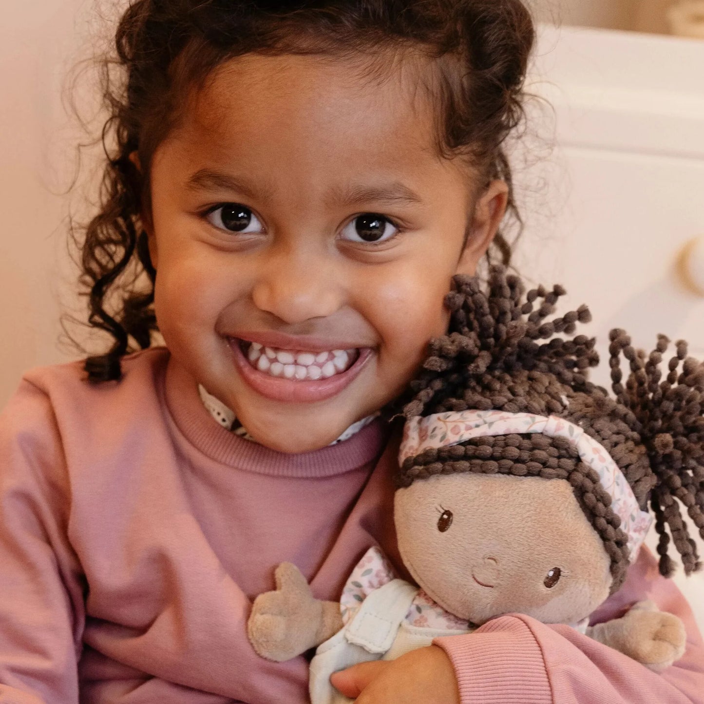Boneca Evi com Alcofa | Little Dutch