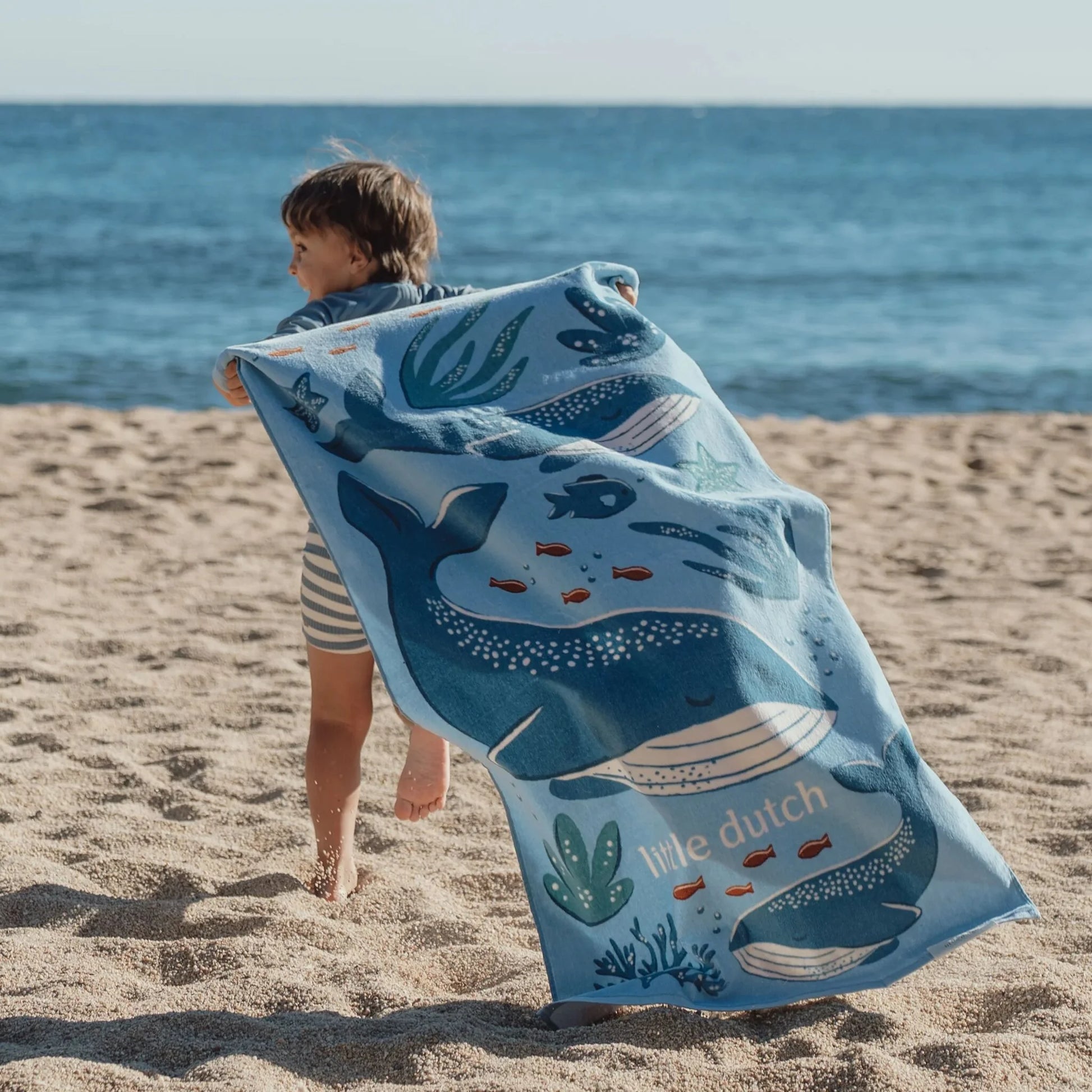 Toalha de Praia - Ocean World Azul | Little Dutch.