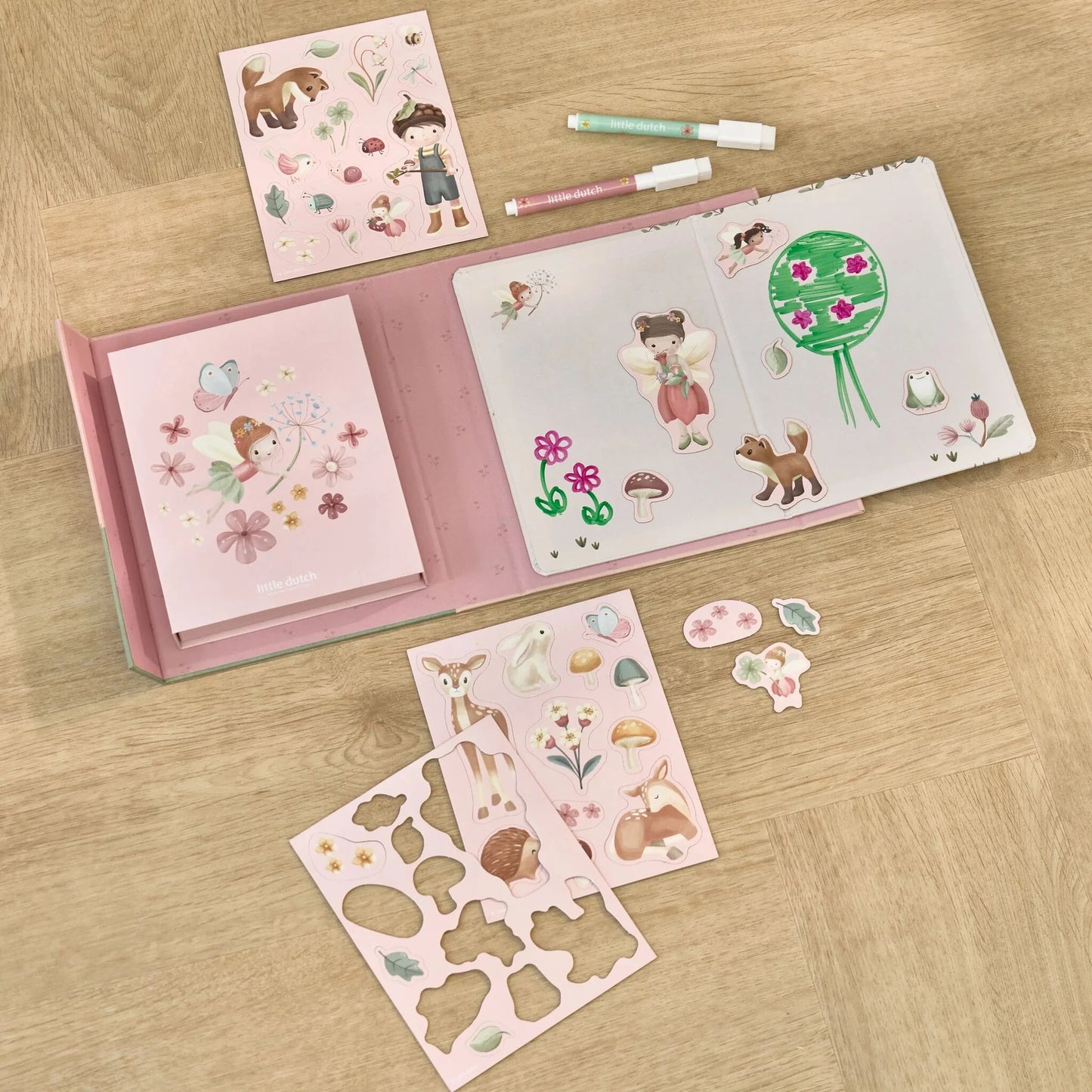 Livro de Actividades Magnético - Fairy Garden | Little Dutch