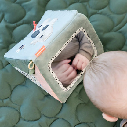 Triângulo sensorial desdobrável - Tiny Friends | Done by Deer