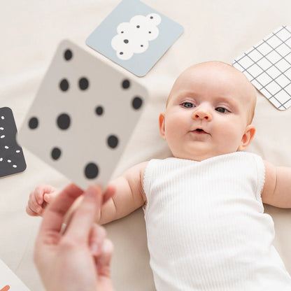 Cartões de Contraste Bebé - Deer Friend | Done by Deer