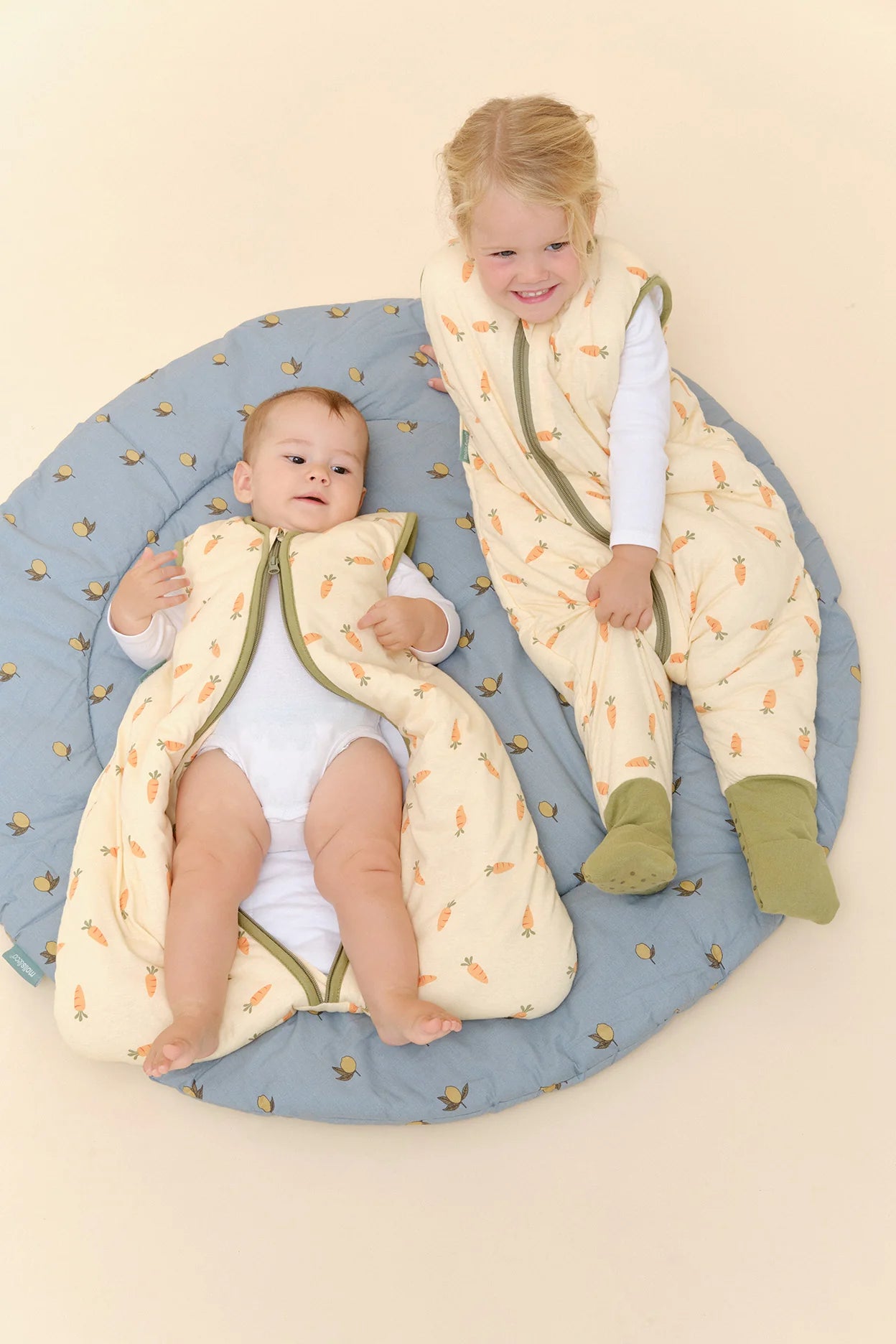 Saco de Dormir com Meias - Carrot - TOG 2.5 | Molis & Co