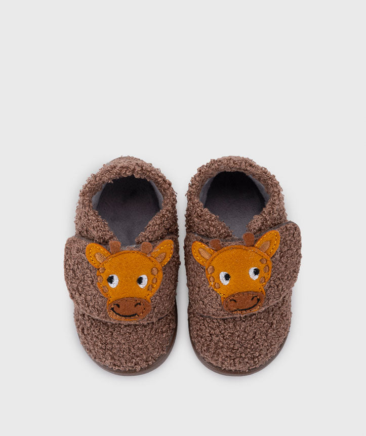 Igor - Pantufas Homie Girafa - Castanho.