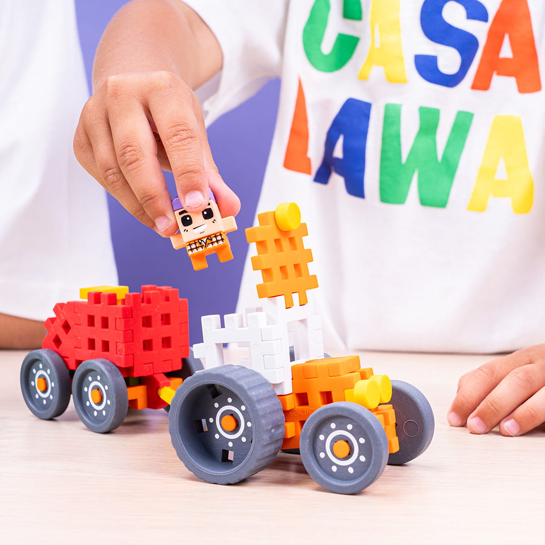 Marioinex - Mini Waffle Farmer Tractors